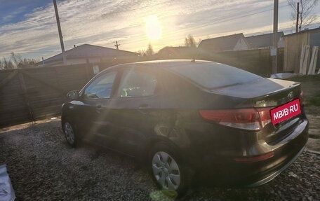 KIA Rio III рестайлинг, 2016 год, 980 000 рублей, 2 фотография