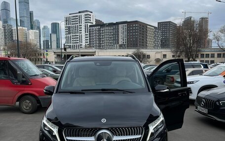 Mercedes-Benz V-Класс, 2021 год, 6 800 000 рублей, 2 фотография