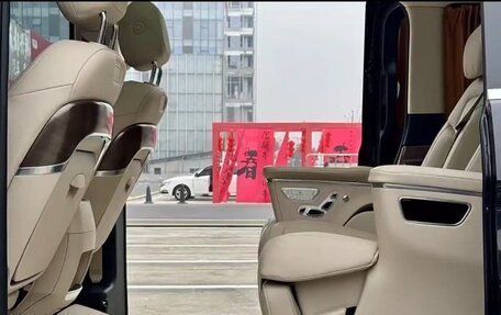 Mercedes-Benz V-Класс, 2021 год, 6 800 000 рублей, 11 фотография