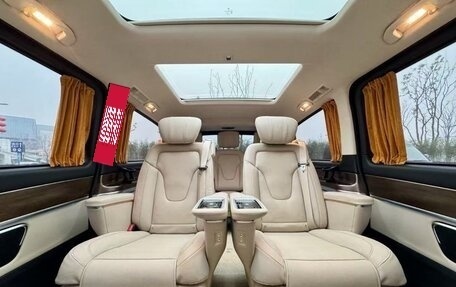 Mercedes-Benz V-Класс, 2021 год, 6 800 000 рублей, 9 фотография