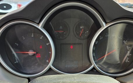 Chevrolet Cruze II, 2010 год, 300 000 рублей, 5 фотография