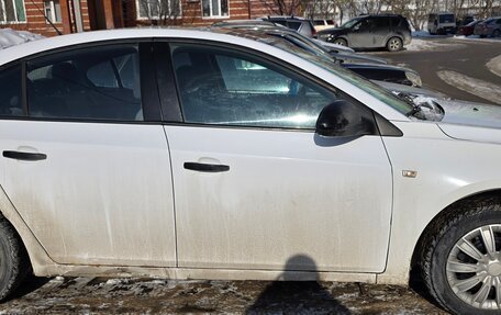 Chevrolet Cruze II, 2010 год, 300 000 рублей, 10 фотография