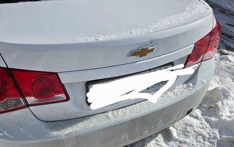 Chevrolet Cruze II, 2010 год, 300 000 рублей, 9 фотография