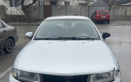 Mitsubishi Carisma I, 1997 год, 200 000 рублей, 1 фотография