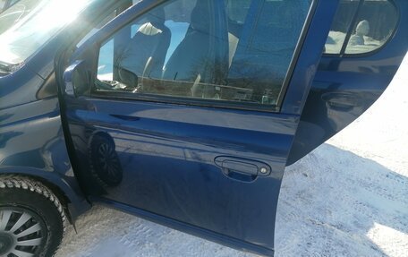 Toyota Vitz, 2001 год, 420 000 рублей, 27 фотография