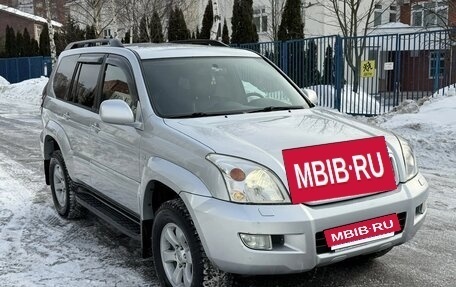 Toyota Land Cruiser Prado 120 рестайлинг, 2005 год, 2 175 000 рублей, 3 фотография