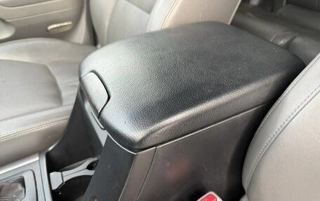 Toyota Land Cruiser Prado 120 рестайлинг, 2005 год, 2 175 000 рублей, 23 фотография