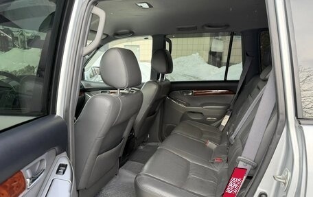 Toyota Land Cruiser Prado 120 рестайлинг, 2005 год, 2 175 000 рублей, 15 фотография