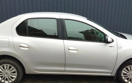 Renault Logan II, 2016 год, 680 000 рублей, 13 фотография