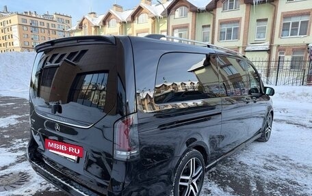 Mercedes-Benz V-Класс, 2017 год, 6 700 000 рублей, 8 фотография