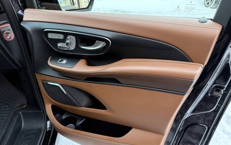 Mercedes-Benz V-Класс, 2017 год, 6 700 000 рублей, 22 фотография