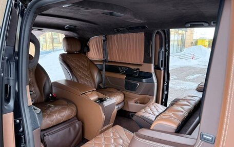 Mercedes-Benz V-Класс, 2017 год, 6 700 000 рублей, 21 фотография