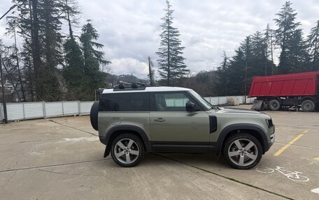 Land Rover Defender II, 2021 год, 7 800 000 рублей, 3 фотография