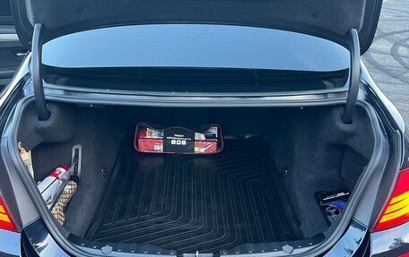 BMW 5 серия, 2012 год, 1 800 000 рублей, 16 фотография