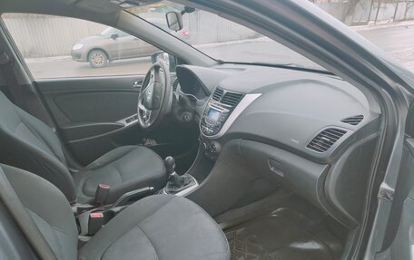 Hyundai Solaris II рестайлинг, 2012 год, 480 000 рублей, 6 фотография