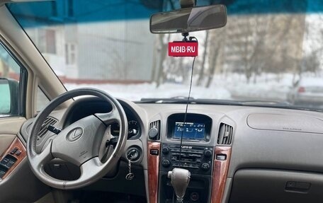 Lexus RX IV рестайлинг, 1998 год, 680 000 рублей, 15 фотография