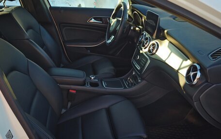 Mercedes-Benz GLA, 2019 год, 2 650 000 рублей, 12 фотография