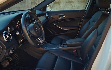 Mercedes-Benz GLA, 2019 год, 2 650 000 рублей, 14 фотография