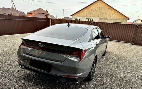 Hyundai Elantra, 2022 год, 1 740 000 рублей, 3 фотография