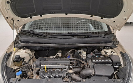 Hyundai Solaris II рестайлинг, 2012 год, 699 000 рублей, 11 фотография