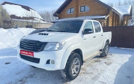 Toyota Hilux VII, 2013 год, 2 000 000 рублей, 1 фотография