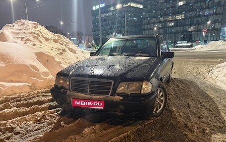 Mercedes-Benz C-Класс, 2000 год, 350 000 рублей, 1 фотография