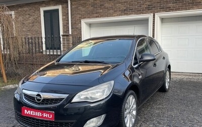 Opel Astra J, 2011 год, 740 000 рублей, 1 фотография