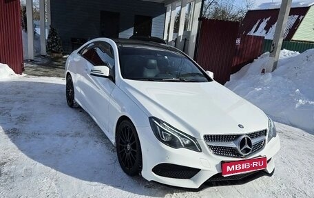 Mercedes-Benz E-Класс, 2016 год, 2 440 000 рублей, 1 фотография