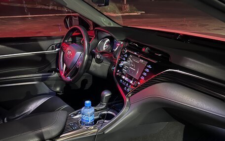 Toyota Camry, 2020 год, 2 790 000 рублей, 8 фотография