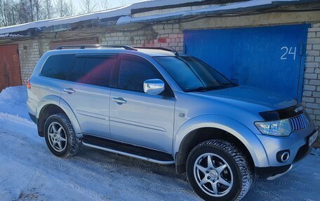 Mitsubishi Pajero Sport II рестайлинг, 2012 год, 1 670 000 рублей, 2 фотография