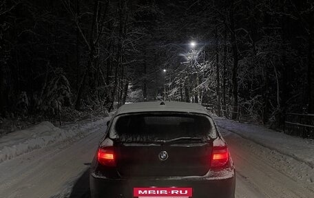 BMW 1 серия, 2011 год, 860 000 рублей, 6 фотография