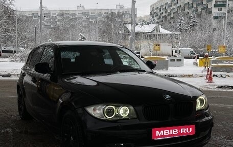 BMW 1 серия, 2011 год, 860 000 рублей, 7 фотография