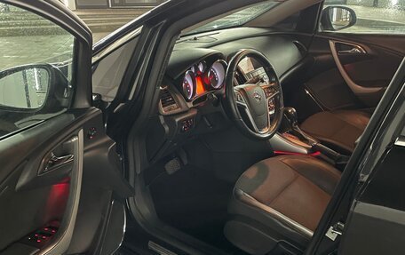 Opel Astra J, 2011 год, 740 000 рублей, 23 фотография