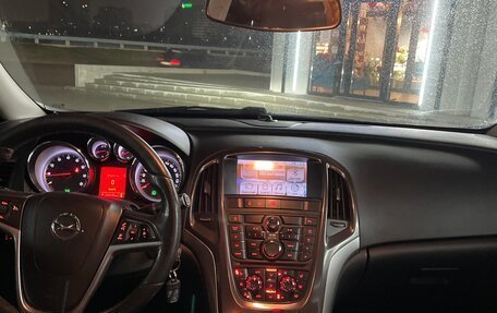 Opel Astra J, 2011 год, 740 000 рублей, 24 фотография