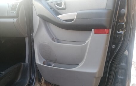 Hyundai Grand Starex Grand Starex I рестайлинг 2, 2009 год, 750 000 рублей, 12 фотография