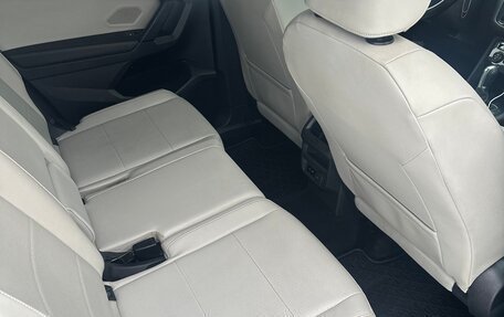 Volkswagen Tiguan II, 2019 год, 2 190 000 рублей, 5 фотография