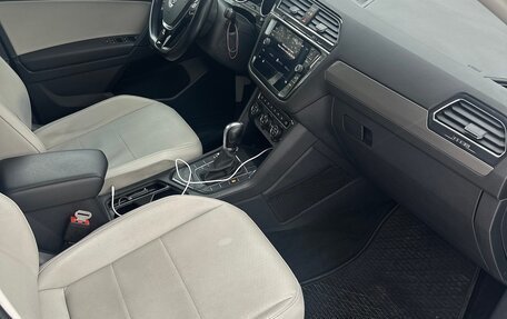 Volkswagen Tiguan II, 2019 год, 2 190 000 рублей, 6 фотография