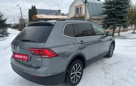 Volkswagen Tiguan II, 2019 год, 2 190 000 рублей, 2 фотография