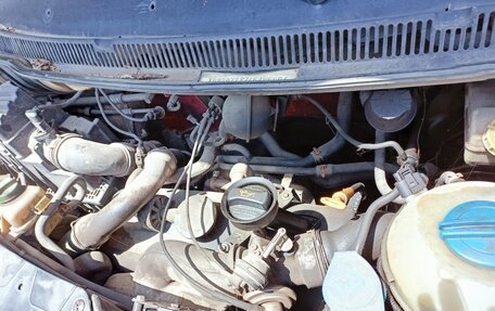 Volkswagen Transporter T5 рестайлинг, 2004 год, 1 000 000 рублей, 5 фотография