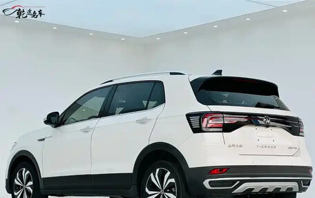 Volkswagen T-Cross I, 2021 год, 1 639 900 рублей, 6 фотография