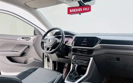 Volkswagen T-Cross I, 2021 год, 1 639 900 рублей, 12 фотография