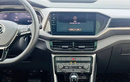 Volkswagen T-Cross I, 2021 год, 1 639 900 рублей, 15 фотография