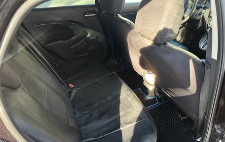 Mazda 2 III, 2011 год, 690 000 рублей, 10 фотография