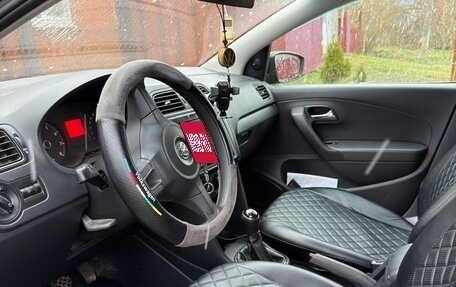 Volkswagen Polo VI (EU Market), 2012 год, 650 000 рублей, 2 фотография