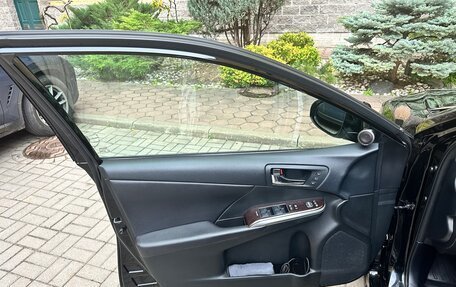 Toyota Camry, 2017 год, 3 300 000 рублей, 21 фотография