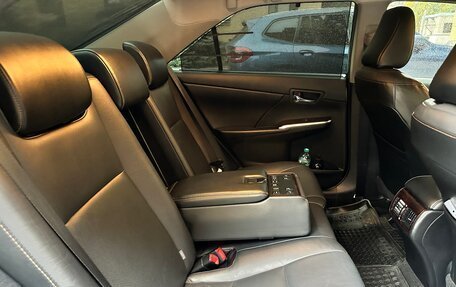 Toyota Camry, 2017 год, 3 300 000 рублей, 28 фотография