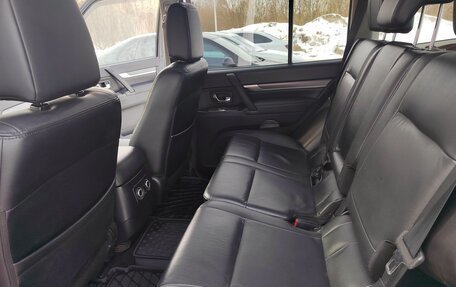 Mitsubishi Pajero IV, 2010 год, 1 770 000 рублей, 8 фотография