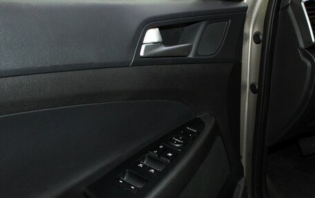 Hyundai Tucson III, 2018 год, 2 300 000 рублей, 21 фотография