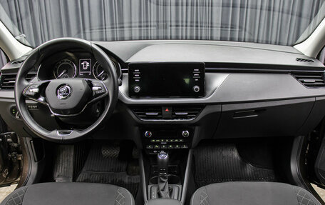 Skoda Rapid II, 2022 год, 1 998 000 рублей, 14 фотография