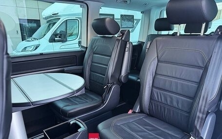 Volkswagen Multivan T6 рестайлинг, 2023 год, 7 950 000 рублей, 18 фотография